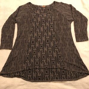 Tianello XL Tunic Top.